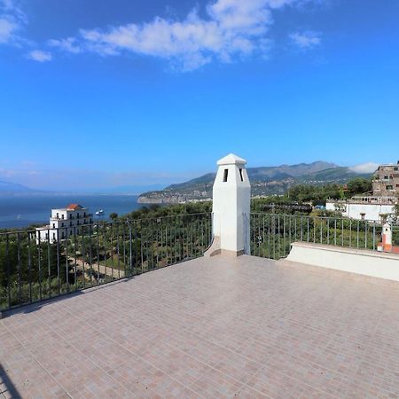 La Casetta Di Emma Sorrento Kültér fotó